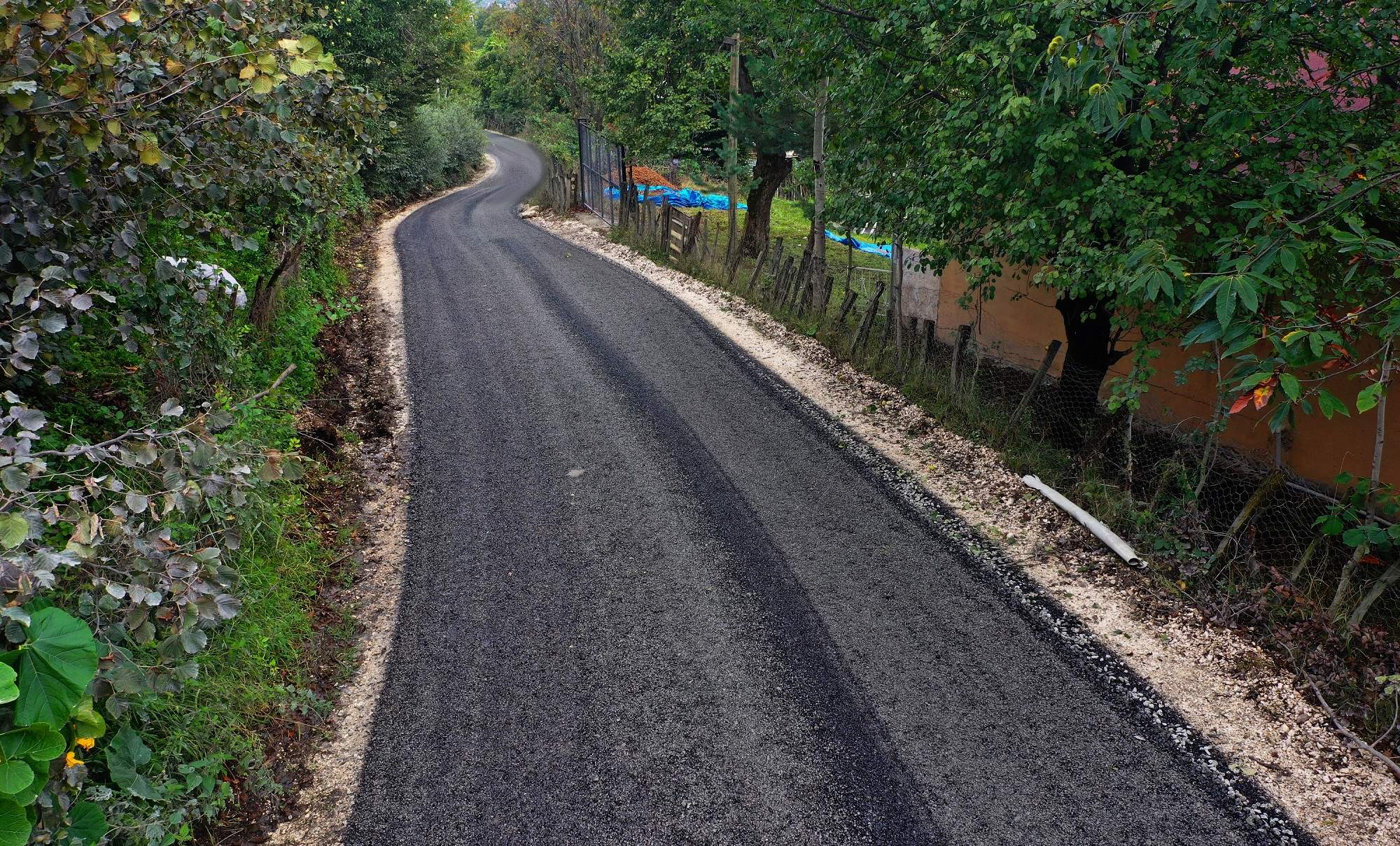 KUMRU-AKKUŞ BAĞLANTI YOLUNA ASFALT